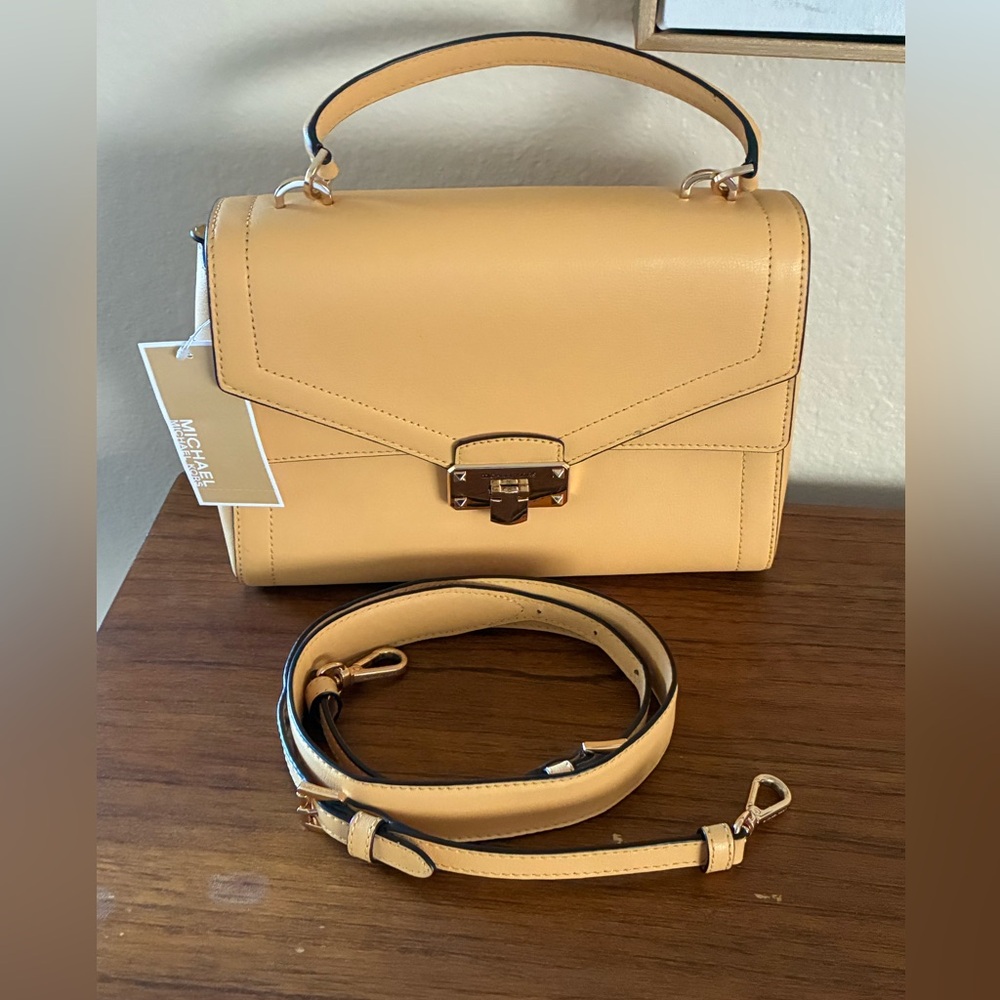 Michael Kors Kinsley leather dusty daisy satchel/crossbody Handbag